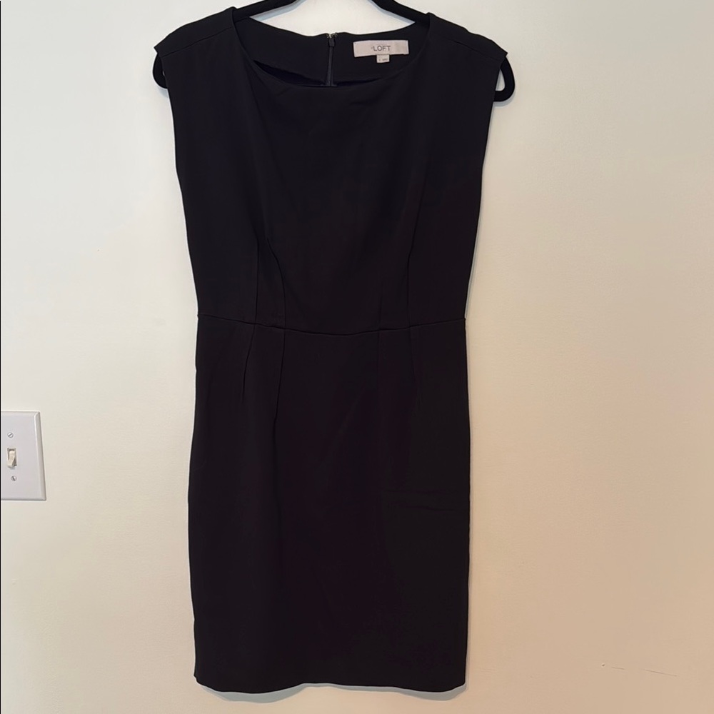 LOFT Black Sheath Mini‎ Dress Scoop Neck Size 2
